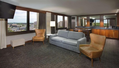 DoubleTree By Hilton Chicago - Oak Brook image 39
